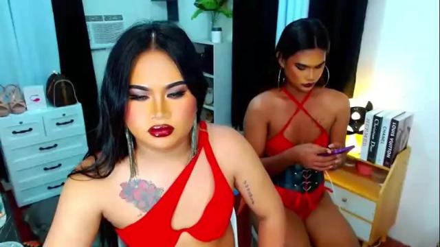 Image 2 of queenunivers Stream on Chaturbate on 4 months ago