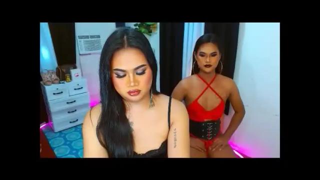 Image 3 of queenunivers Stream on Chaturbate on 4 months ago