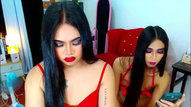 Image 2 of queenunivers Stream on Chaturbate on 2 months ago