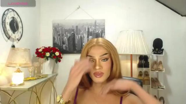 Image 4 of queenvalentinats Stream on Chaturbate on 13 months ago