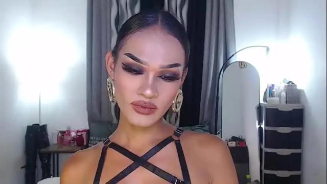Image 11 of queenvalentinats Stream on Chaturbate on 1 month ago