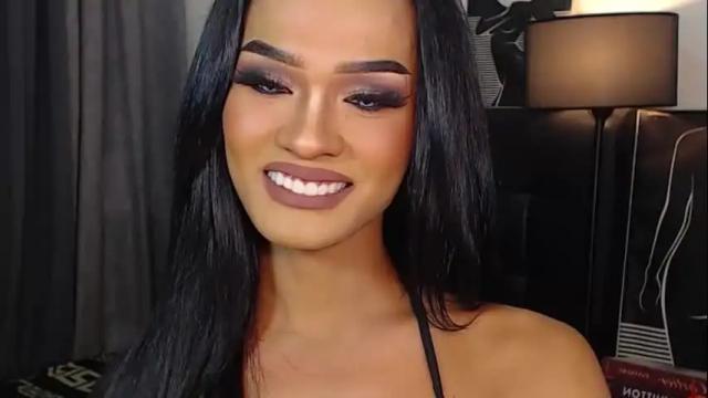 Image 2 of queenvalentinats Stream on Chaturbate on 2 months ago