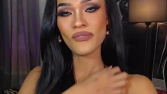 Image 4 of queenvalentinats Stream on Chaturbate on 2 months ago