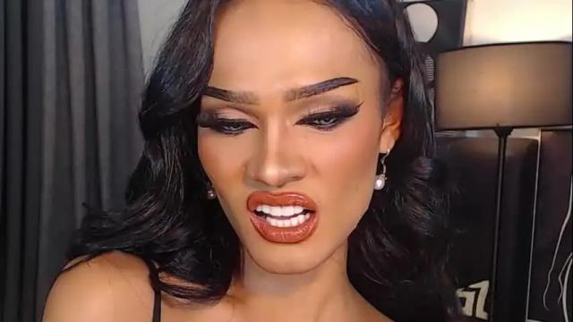 Image 6 of queenvalentinats Stream on Chaturbate on 1 month ago