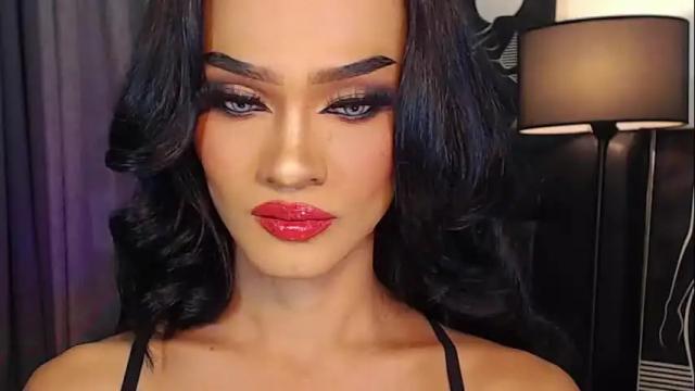 Image 2 of queenvalentinats Stream on Chaturbate on 1 month ago