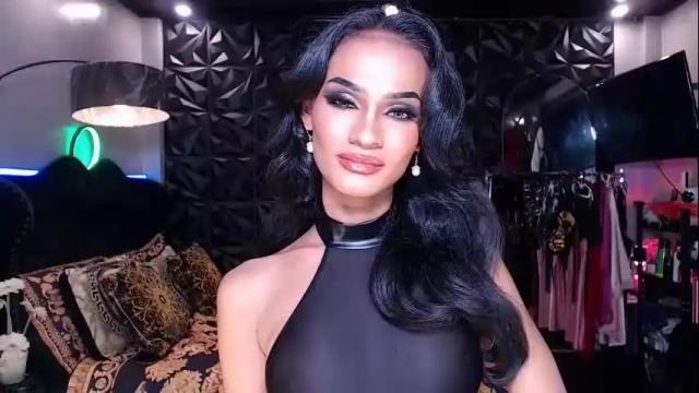 Image 3 of queenvalentinats Stream on Chaturbate on 1 month ago