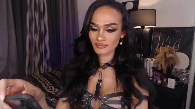 Image 6 of queenvalentinats Stream on Chaturbate on 20 days ago