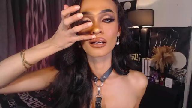 Image 7 of queenvalentinats Stream on Chaturbate on 20 days ago