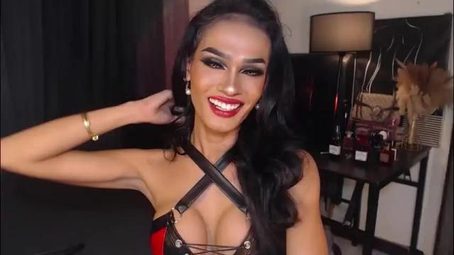 Image 7 of queenvalentinats Stream on Chaturbate on 1 day ago