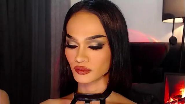 Image 2 of queenvalentinats Stream on Chaturbate on 2 months ago