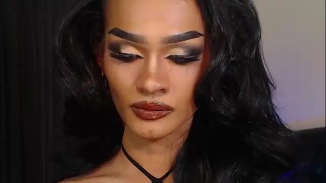 Image 3 of queenvalentinats Stream on Chaturbate on 2 months ago