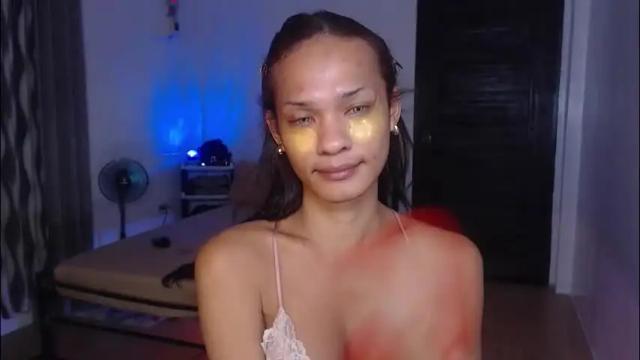 Image 3 of queenvalentinats Stream on Chaturbate on 2 months ago