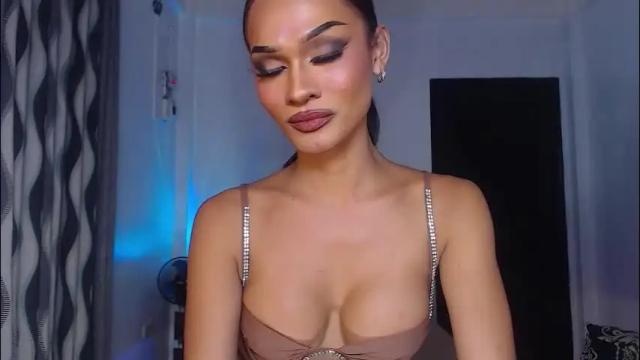 Image 10 of queenvalentinats Stream on Chaturbate on 2 months ago