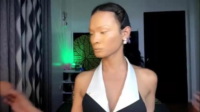 Image 2 of queenvalentinats Stream on Chaturbate on 1 month ago