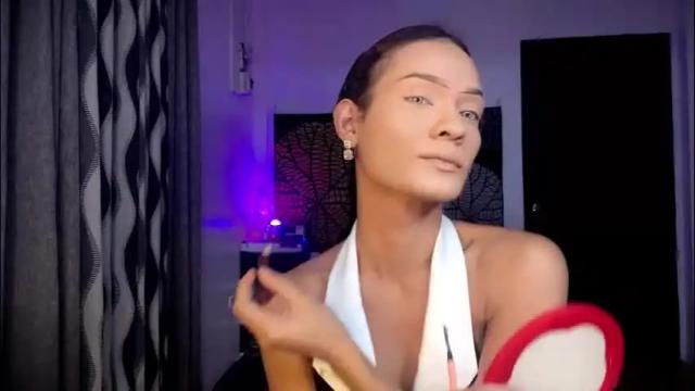 Image 4 of queenvalentinats Stream on Chaturbate on 1 month ago