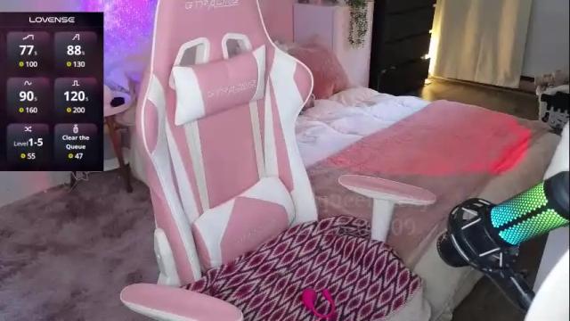 Thumbnail 1, queenx_lexy's Stream at Chaturbate, 2 months ago