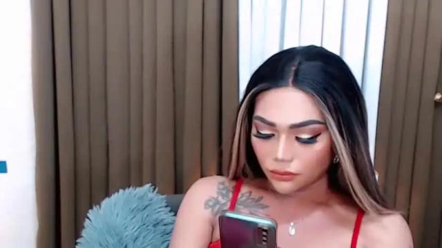 Image 10 of queenyasi_of_love Stream on Chaturbate on 13 months ago