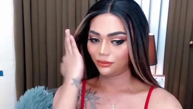 Image 12 of queenyasi_of_love Stream on Chaturbate on 13 months ago