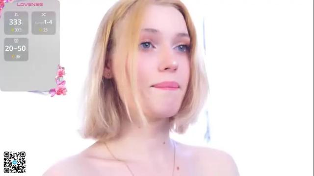 Image 4 of quennaedger Stream on Chaturbate on 29 days ago