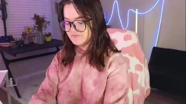 Image 7 of quervoqueen1 Stream on Chaturbate on 12 days ago