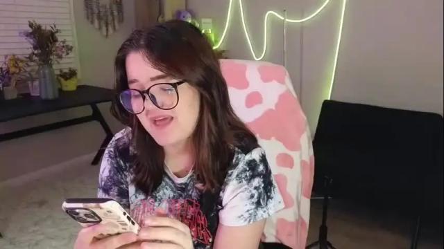Image 11 of quervoqueen1 Stream on Chaturbate on 8 days ago