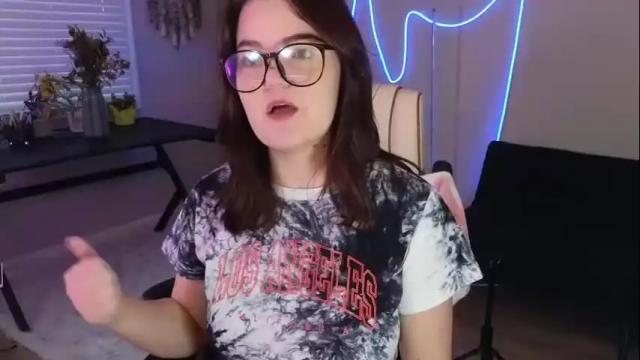 Image 4 of quervoqueen1 Stream on Chaturbate on 8 days ago