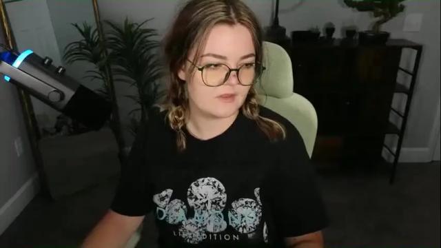 Image 7 of quervoqueen1 Stream on Chaturbate on 14 days ago