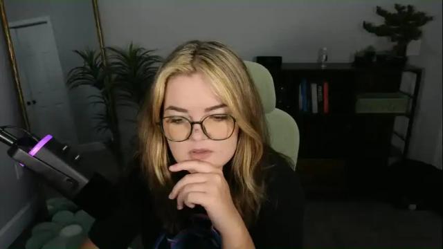 Thumbnail 1, quervoqueen1's Stream at Chaturbate, 4 months ago