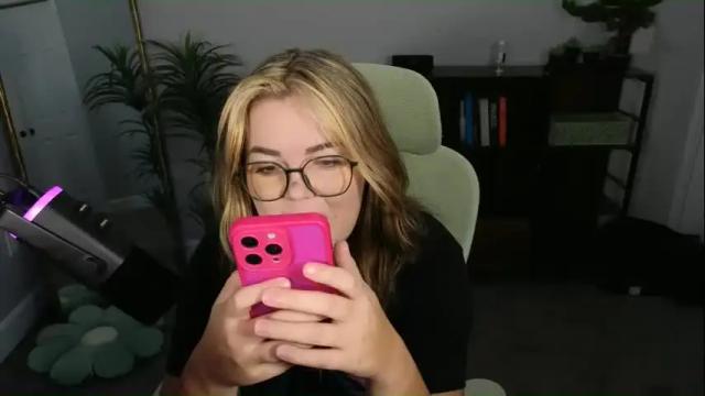 Thumbnail 3, quervoqueen1's Stream at Chaturbate, 4 months ago