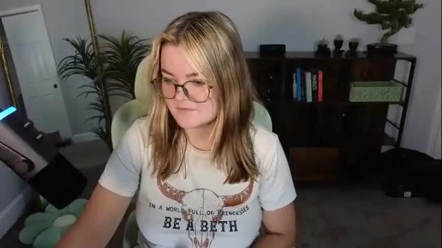 Image 8 of quervoqueen1 Stream on Chaturbate on 4 months ago