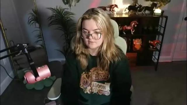 Image 3 of quervoqueen1 Stream on Chaturbate on 2 months ago