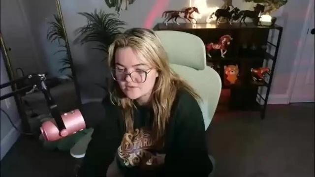 Image 8 of quervoqueen1 Stream on Chaturbate on 2 months ago