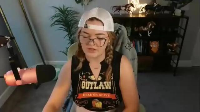 Image 11 of quervoqueen1 Stream on Chaturbate on 1 month ago