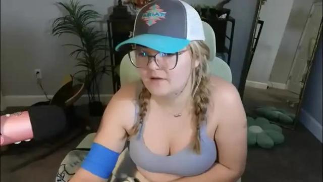 Image 2 of quervoqueen1 Stream on Chaturbate on 1 month ago