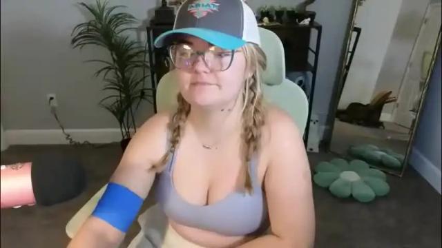 Image 7 of quervoqueen1 Stream on Chaturbate on 1 month ago