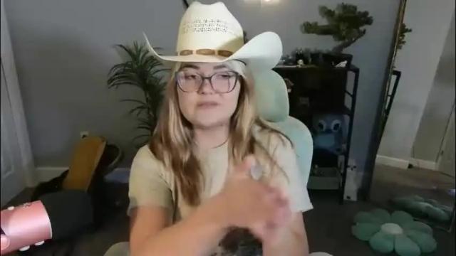 Image 8 of quervoqueen1 Stream on Chaturbate on 1 month ago