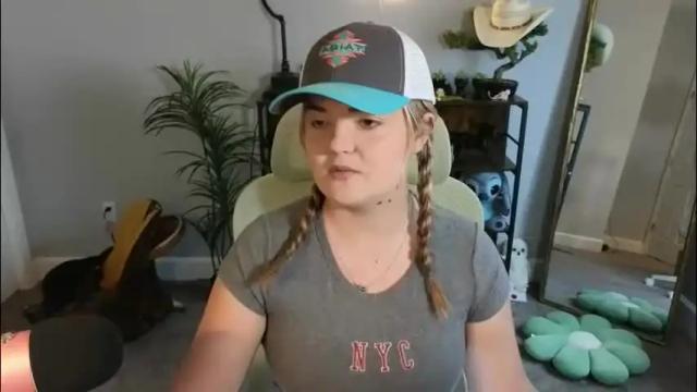 Image 2 of quervoqueen1 Stream on Chaturbate on 26 days ago