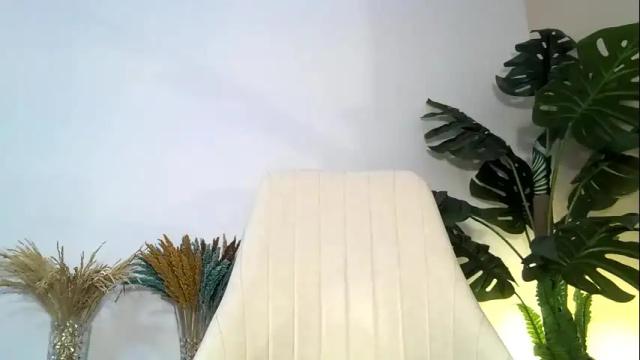 Image 7 of quinnlacey1 Stream on Chaturbate on 13 days ago