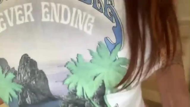 Image 7 of quinnyelena Stream on Chaturbate on 18 months ago