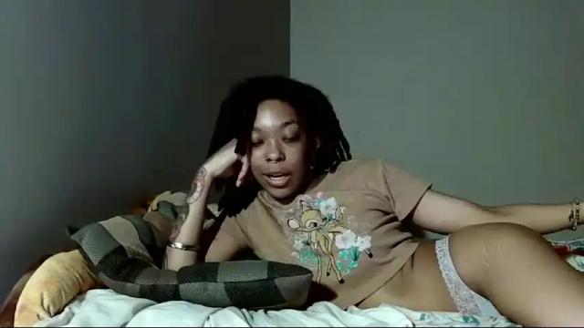 Image 7 of qweensiren Stream on Chaturbate on 14 months ago