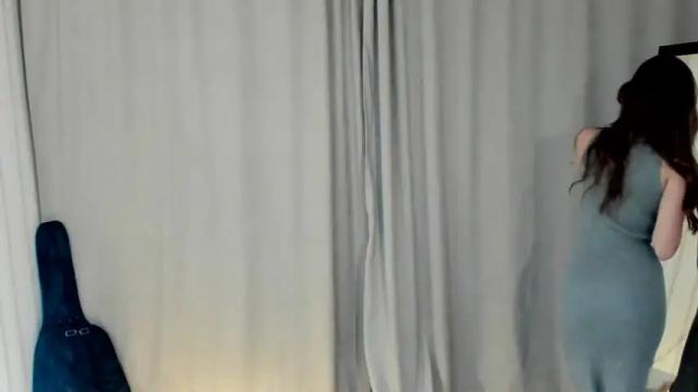 Image 6 of r00xvel Stream on Chaturbate on 14 months ago