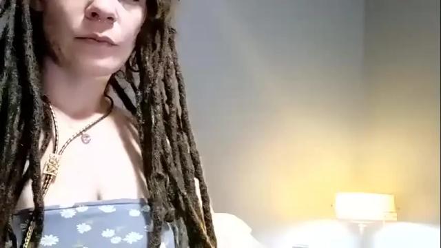 Image 3 of r0salee Stream on Chaturbate on 13 months ago