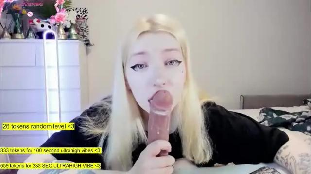 Image 2 of raaaaaaawr Stream on Chaturbate on 1 month ago