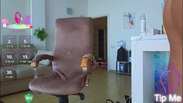 Image 10 of rabbits_couple Stream on Chaturbate on 4 months ago