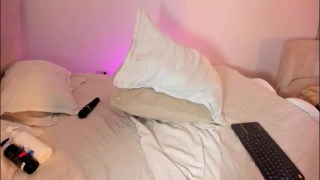 Image 4 of rachaeldeckard Stream on Chaturbate on 1 month ago
