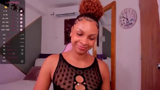 Image 10 of rachel_clarkk Stream on Chaturbate on 21 months ago