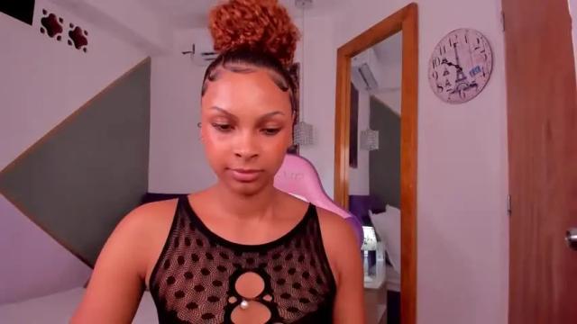 Image 11 of rachel_clarkk Stream on Chaturbate on 21 months ago