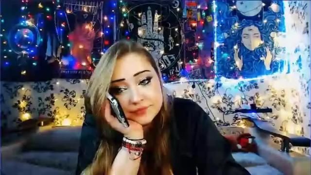 Image 7 of rachel_foxy Stream on Chaturbate on 16 months ago