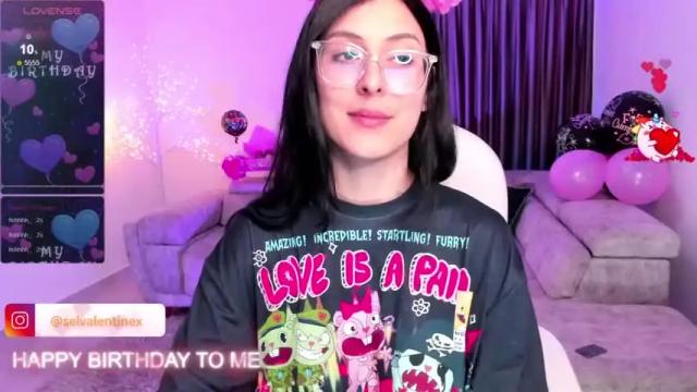Image 11 of rachel_ink Stream on Chaturbate on 17 months ago