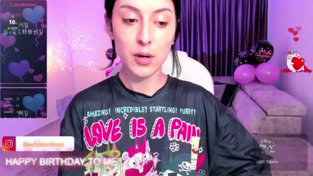 Image 2 of rachel_ink Stream on Chaturbate on 17 months ago